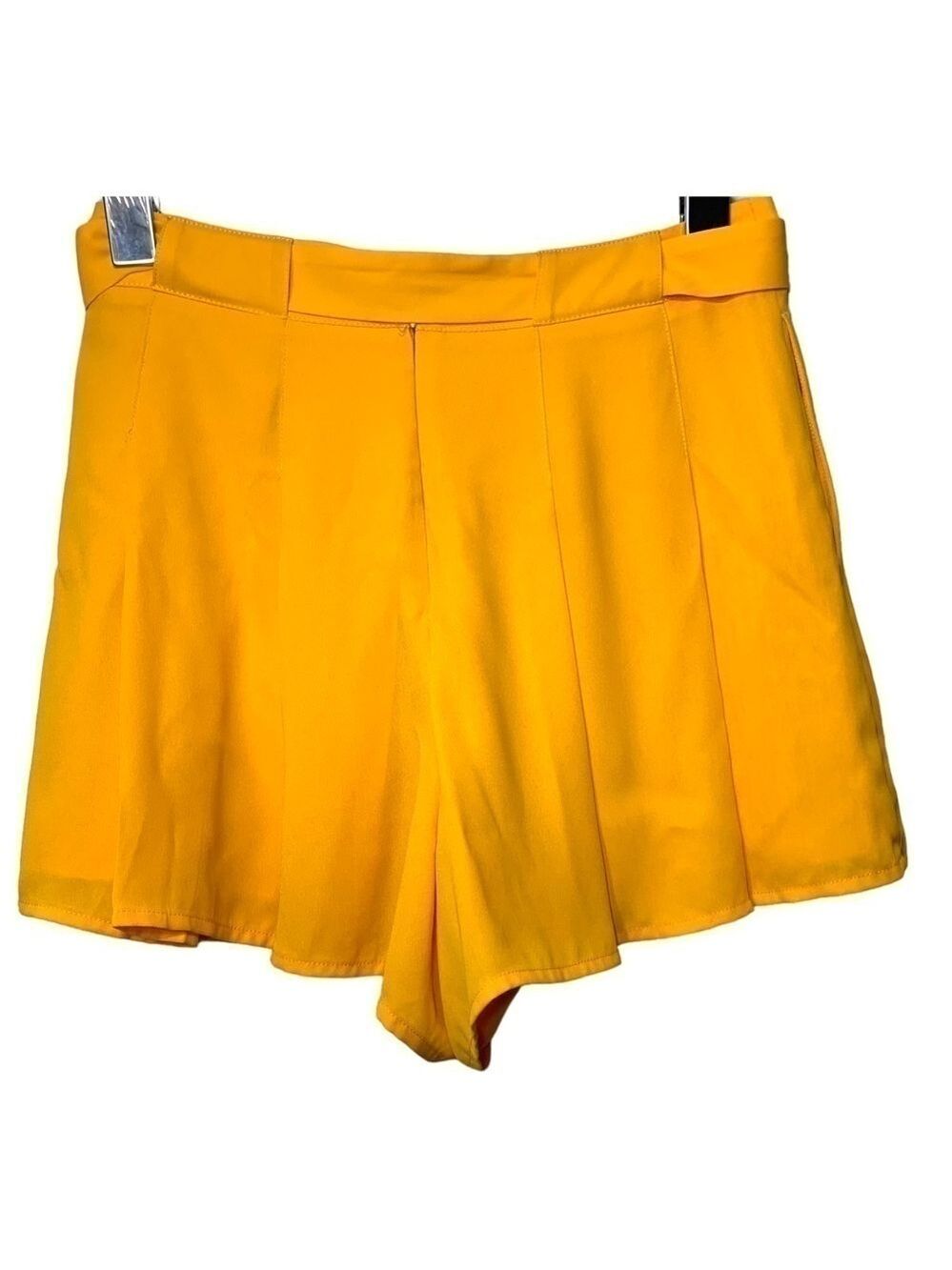 Aritzia Sunday Best Orange Tailored Pleaded Shorts Tie Waist Side Pockets Sz 2 - Picture 3 of 11